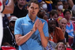 NBA火箭vs灰熊_NBA火箭vs灰熊超清直播_NBA火箭vs灰熊1080p 在线观看
